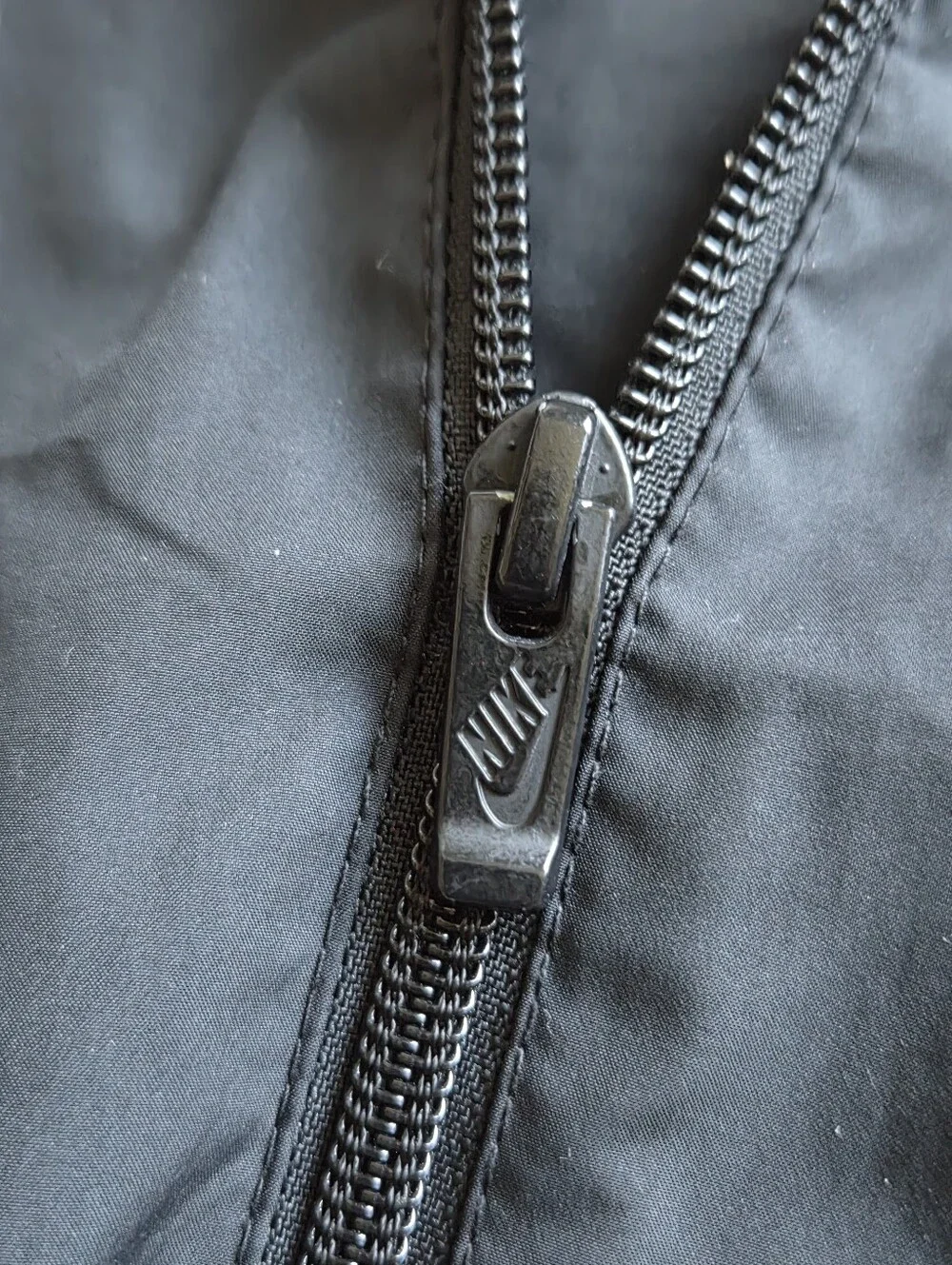 Nike • Windbreaker
